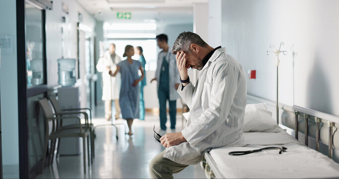 Read more about the article Physician Burnout Reveals 5 Powerful Lessons on Staying in Medicine