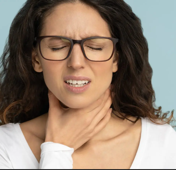 Read more about the article Chronic Hoarseness in Singers and Professional Voice Users